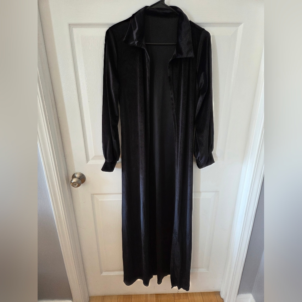 Elegant Black Velvet Long Robe And Jumper